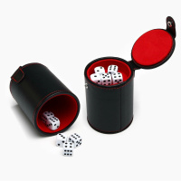 Кожаный стакан для кубиков с отсеком для хранения (5 кубиков в комплекте)